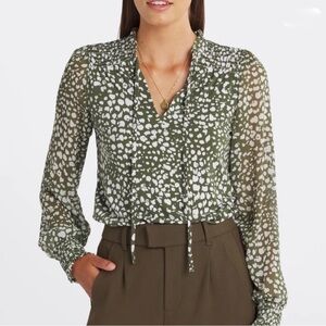 New BEACON Alzbeta Olive Ivory Dalmation Animal Long Sleeve Top Size 1X NWT